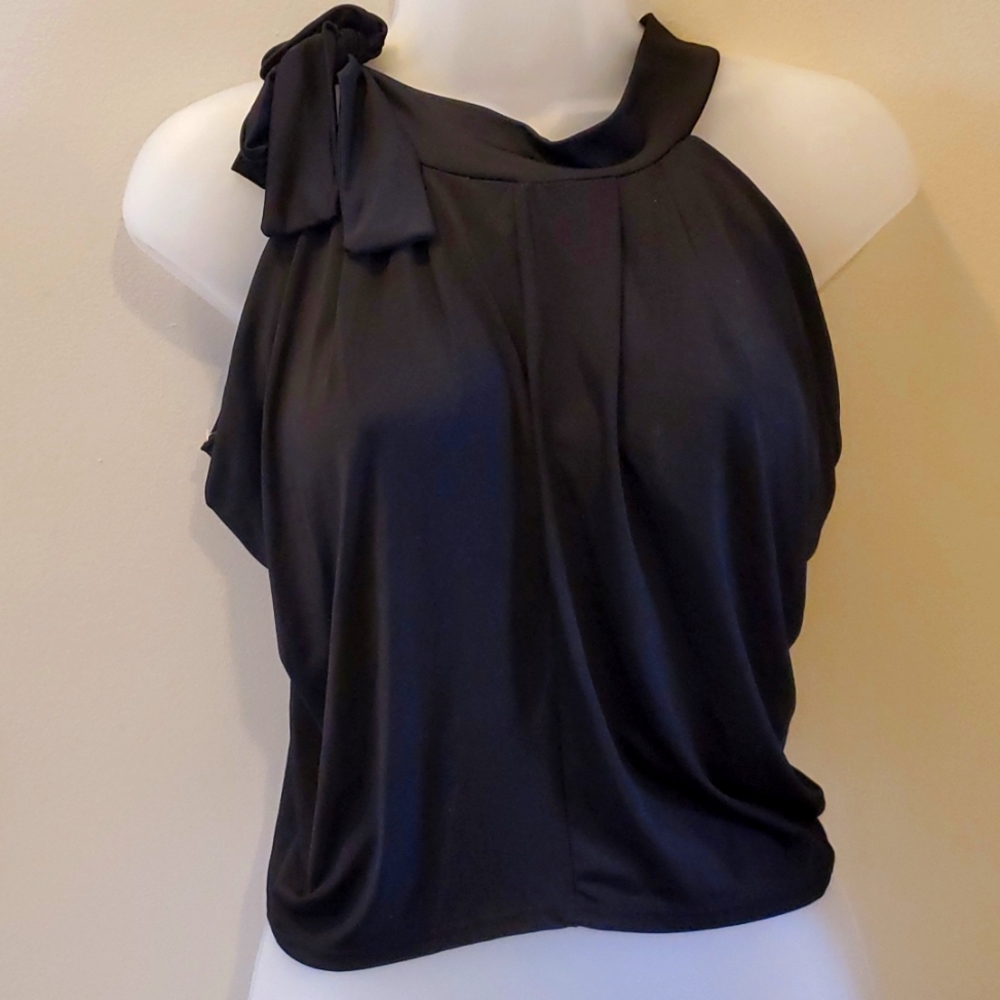 S/M Low Crop Top